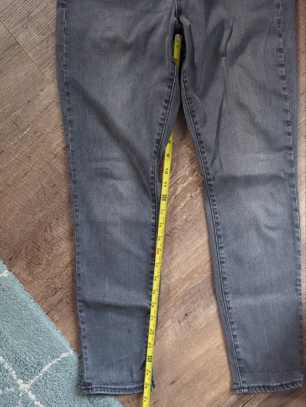 Women's GAP Gray/Black True Skinny Jeans, 31R - Picture 8 of 10